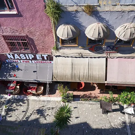 Pequena Casa Apart Istanbul Exterior photo